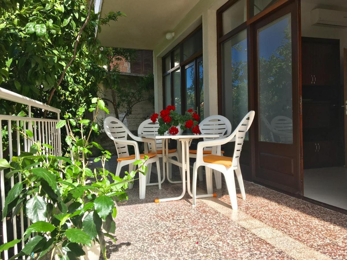Hilda Vela Apartamento Podgora Exterior foto